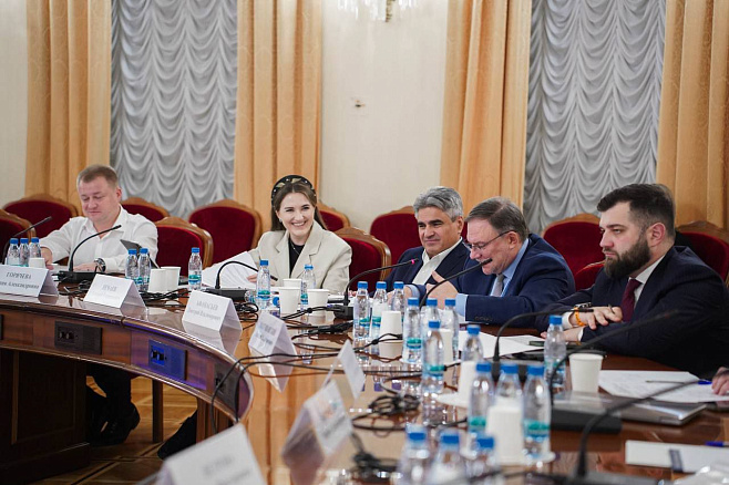 На круглом столе в Государственной Думе обсудили развитие университетов в новой модели высшего образования